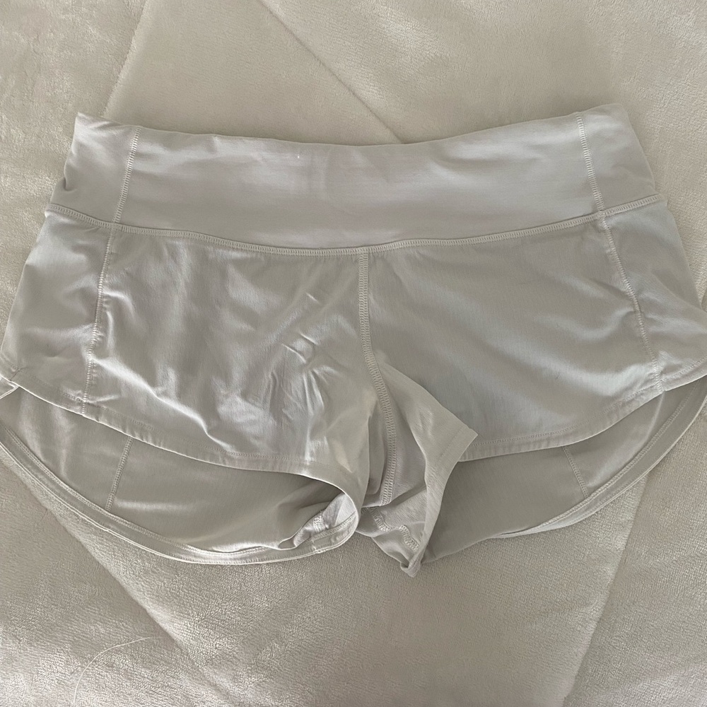 White lululemon shorts